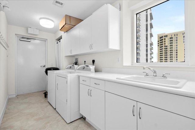 4600 N Ocean Drive 701, Singer Island, FL 33404