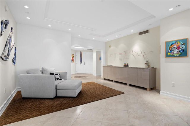 4600 N Ocean Drive 701, Singer Island, FL 33404