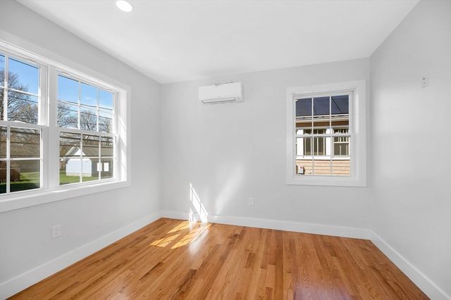 51 Willard, Lowell, MA 01850