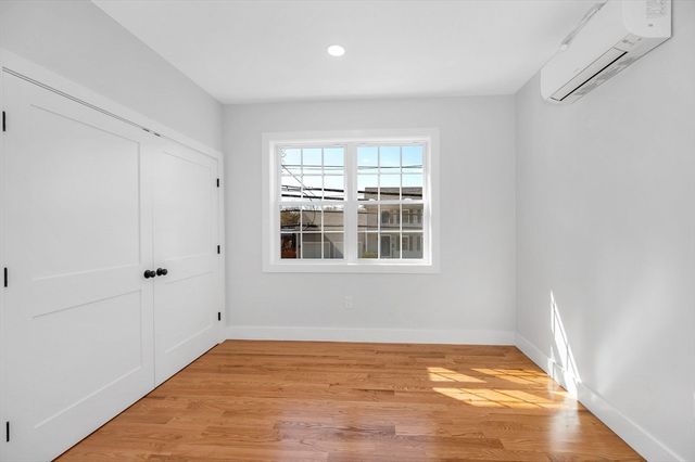 51 Willard, Lowell, MA 01850