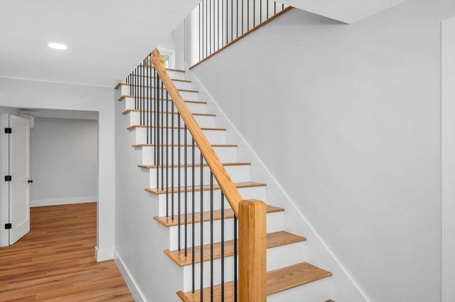 51 Willard, Lowell, MA 01850