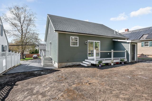 51 Willard, Lowell, MA 01850