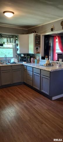 21904 US HWY 24 Highway, Lewistown, IL 61542