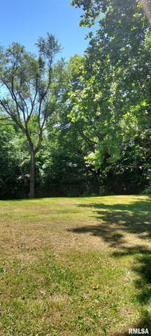 21904 US HWY 24 Highway, Lewistown, IL 61542