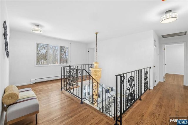 360 Valley View Avenue, Paramus, NJ 07652