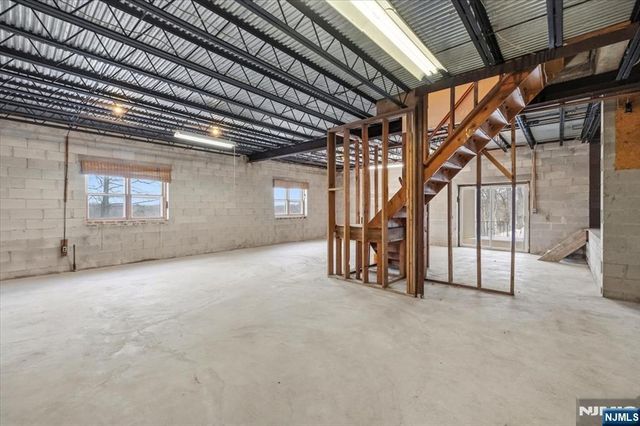 360 Valley View Avenue, Paramus, NJ 07652