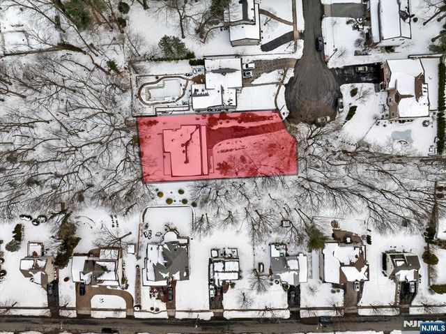 360 Valley View Avenue, Paramus, NJ 07652