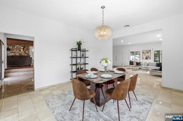 360 Valley View Avenue, Paramus, NJ 07652