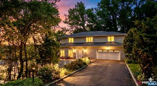 360 Valley View Avenue, Paramus, NJ 07652