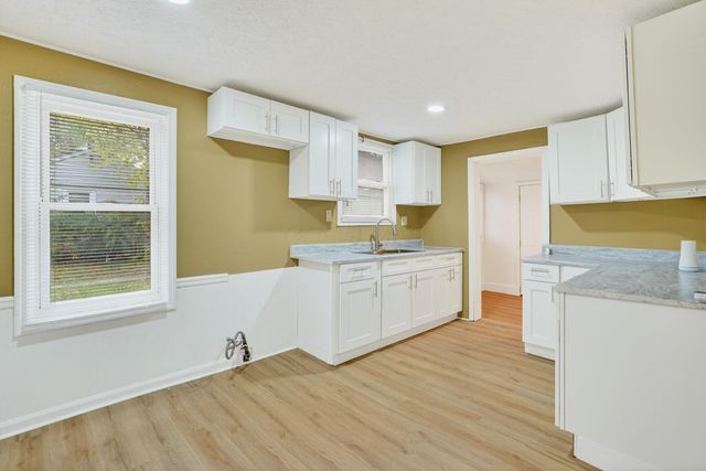 2166 Lexington Avenue, Columbus, OH 43211