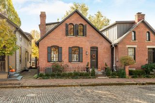 335 E Beck Street, Columbus, OH 43206