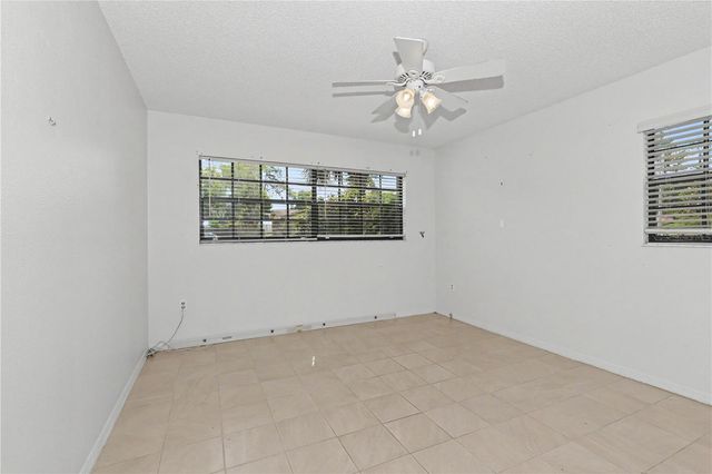 536 NE 40TH AVENUE, Ocala, FL 34470