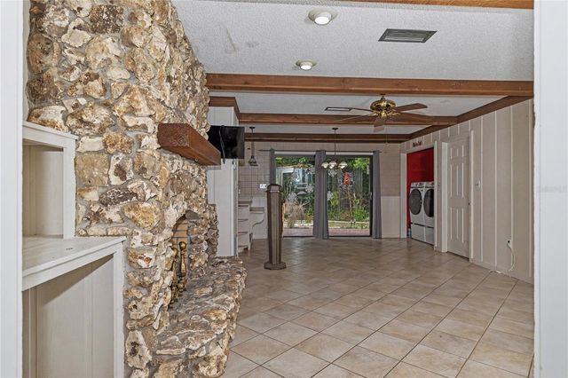 536 NE 40TH AVENUE, Ocala, FL 34470