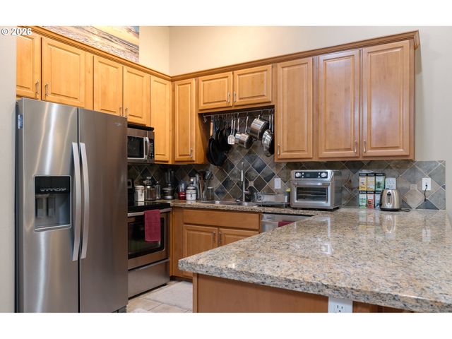 20512 Sw ROY ROGERS Rd 109, Sherwood, OR 97140
