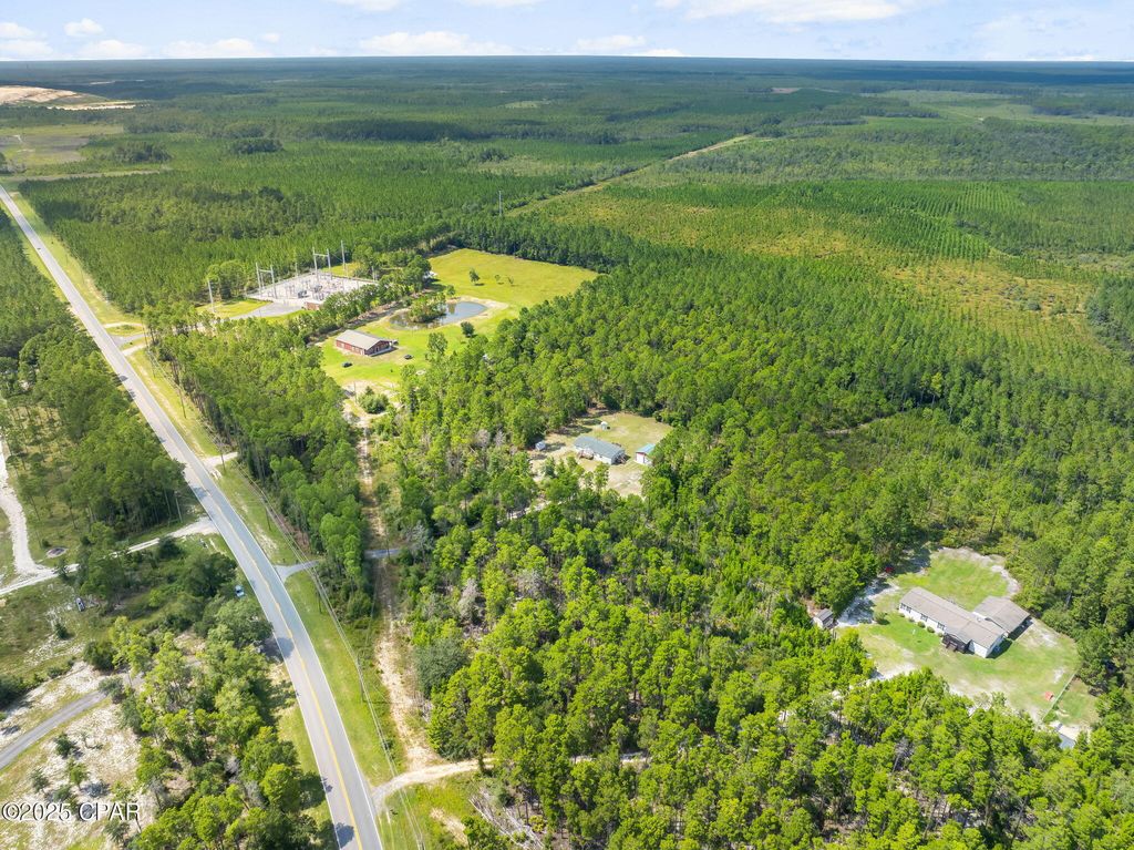 Image 13 of property listing at 10028 Steel Field Road, Panama City Beach, FL 32413