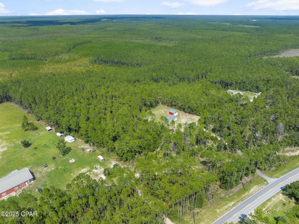 Image 14 of property listing at 10028 Steel Field Road, Panama City Beach, FL 32413