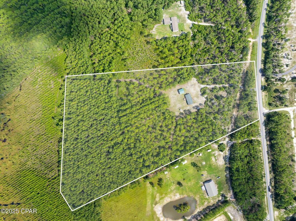 Image 15 of property listing at 10028 Steel Field Road, Panama City Beach, FL 32413