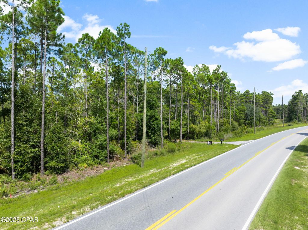 Image 7 of property listing at 10028 Steel Field Road, Panama City Beach, FL 32413