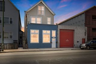 3020 N CLYBOURN Avenue, Chicago, IL 60618