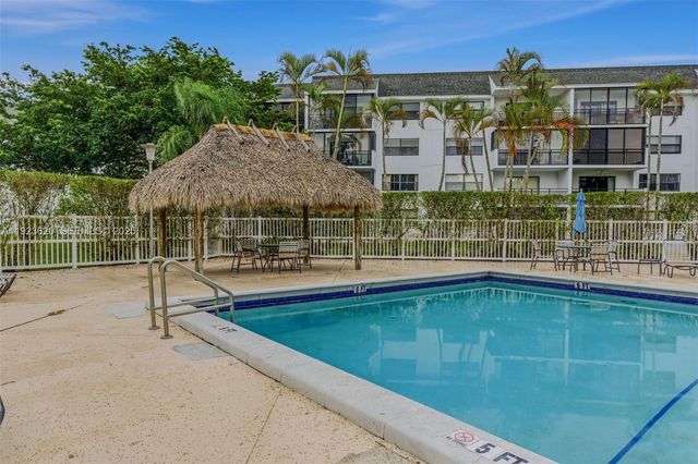 16051 Blatt Blvd 111, Weston, FL 33326