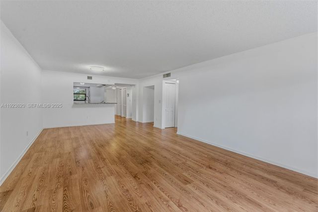 16051 Blatt Blvd 111, Weston, FL 33326