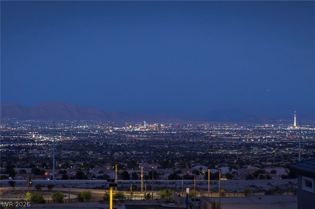 11563 Midnight Melody Avenue, Las Vegas, NV 89138 — photo 5