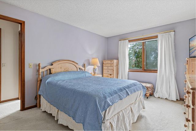 1890 Fox Ridge Drive C, West Saint Paul, MN 55118