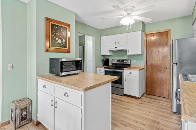 1890 Fox Ridge Drive C, West Saint Paul, MN 55118