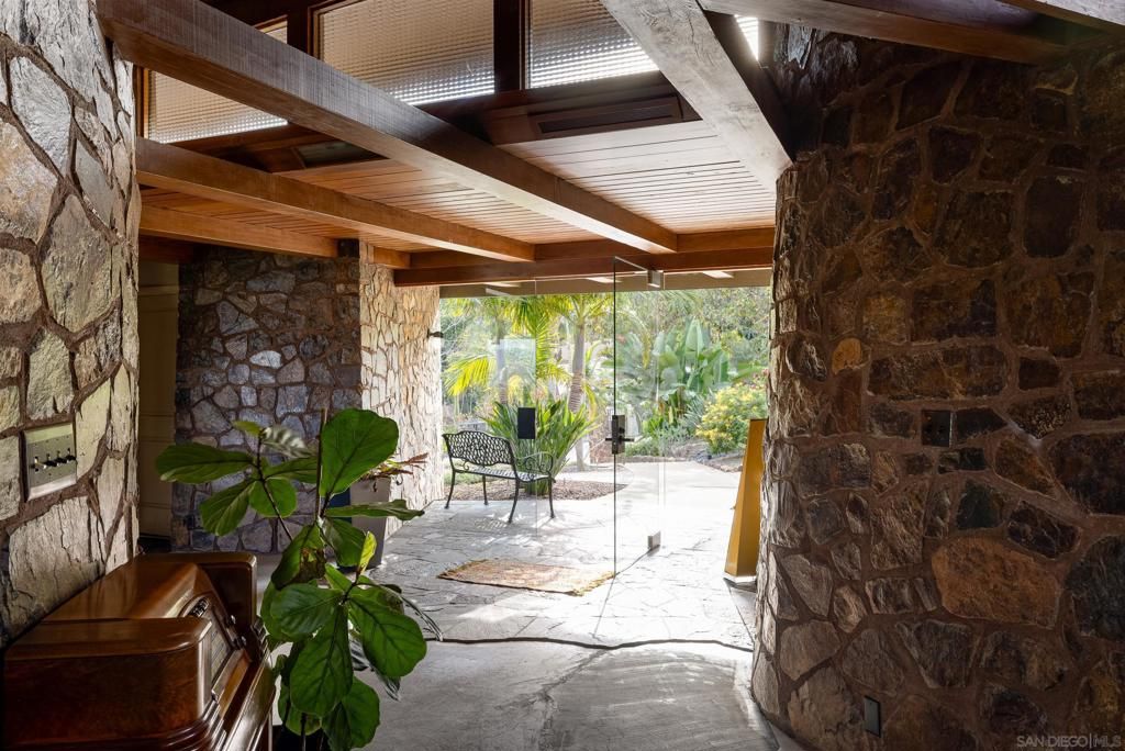 Image 4 of property listing at 4421 Mayapan Drive, La Mesa, CA 91941