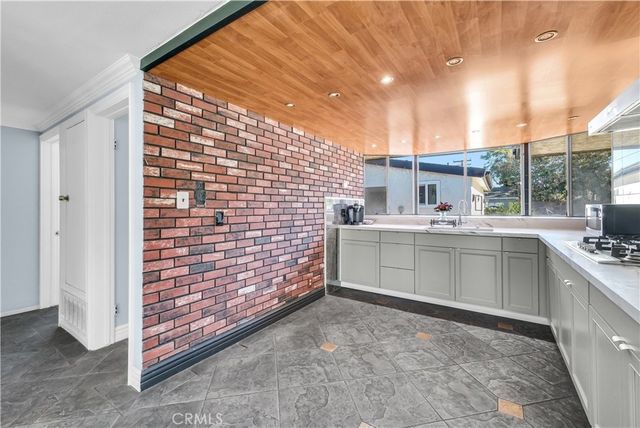 645 S Trident Street, Anaheim, CA 92804