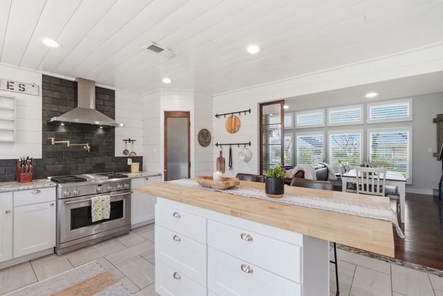 5206 Wedgefield, Granbury, TX 76049