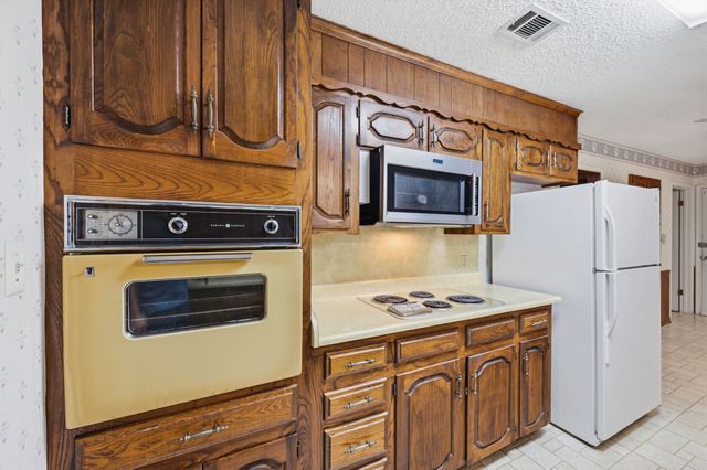 4041 Alava Drive, Fort Worth, TX 76133