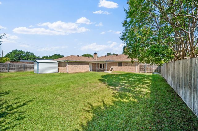 4041 Alava Drive, Fort Worth, TX 76133