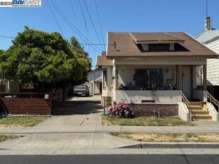 3208 Washington St, Alameda, CA 94501