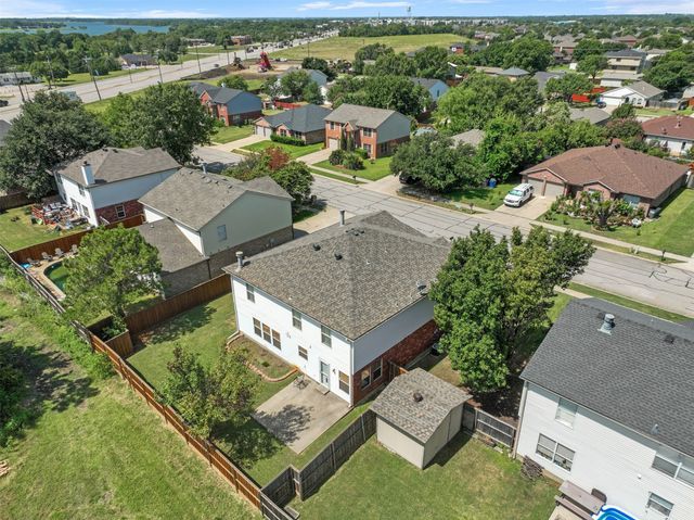 1017 Lake Trail Drive, Little Elm, TX 75068