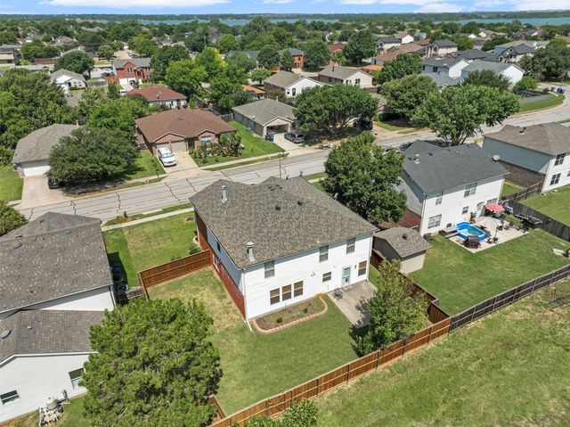 1017 Lake Trail Drive, Little Elm, TX 75068