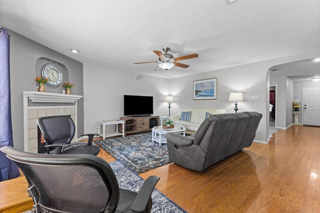 1017 Lake Trail Drive, Little Elm, TX 75068