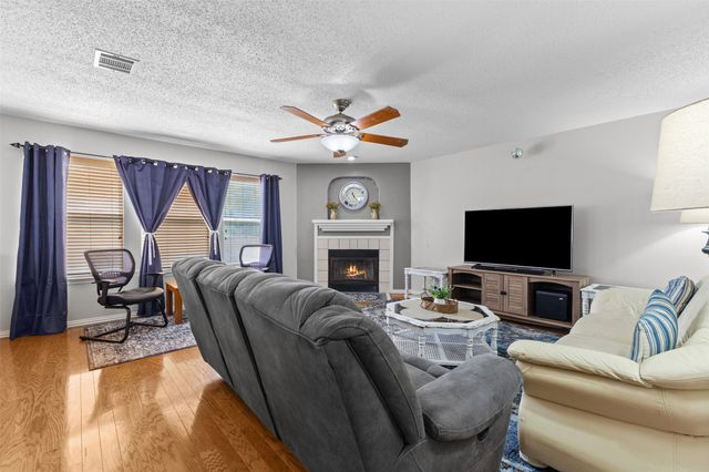 1017 Lake Trail Drive, Little Elm, TX 75068