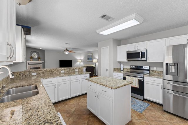 1017 Lake Trail Drive, Little Elm, TX 75068