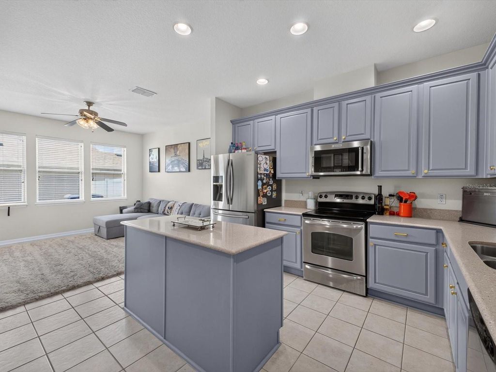Image 7 of property listing at 12988 BORLAND STREET, Windermere, FL 34786