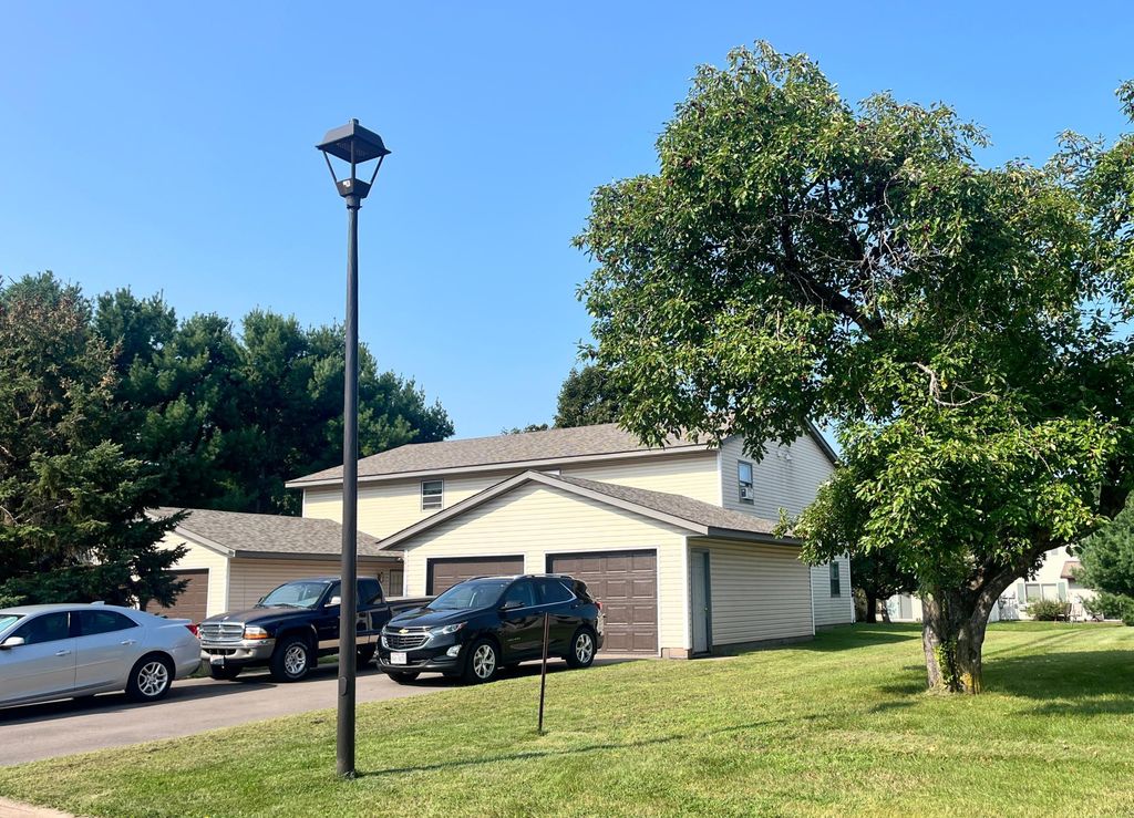 1613 Redwood Drive, Hudson, WI 54016 — exterior