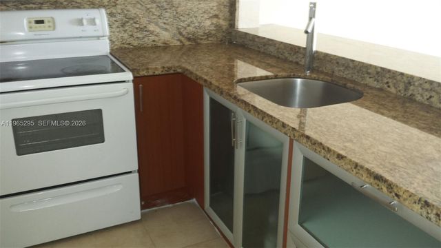 492 NW 165th St Rd C-509, Miami, FL 33169