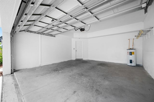 2227 ROANOKE SPRINGS DRIVE, Ruskin, FL 33570