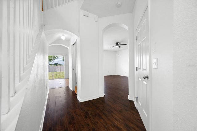 2227 ROANOKE SPRINGS DRIVE, Ruskin, FL 33570