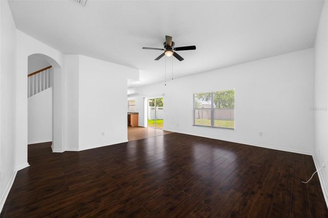 2227 ROANOKE SPRINGS DRIVE, Ruskin, FL 33570