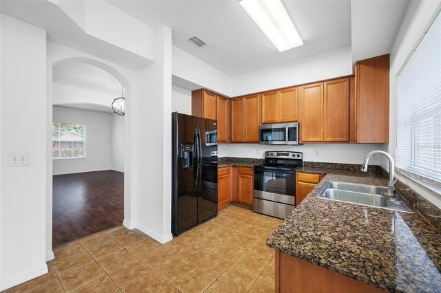 2227 ROANOKE SPRINGS DRIVE, Ruskin, FL 33570