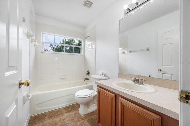 2227 ROANOKE SPRINGS DRIVE, Ruskin, FL 33570