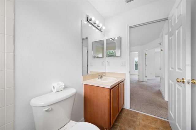 2227 ROANOKE SPRINGS DRIVE, Ruskin, FL 33570