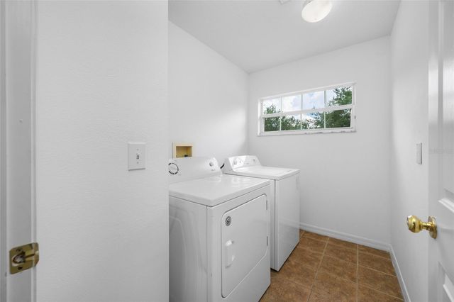 2227 ROANOKE SPRINGS DRIVE, Ruskin, FL 33570