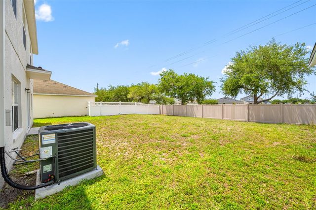 2227 ROANOKE SPRINGS DRIVE, Ruskin, FL 33570
